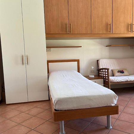 Lecco Only Females Guest House Extérieur photo