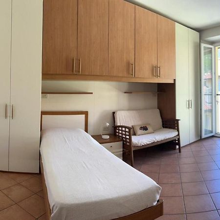 Lecco Only Females Guest House Extérieur photo
