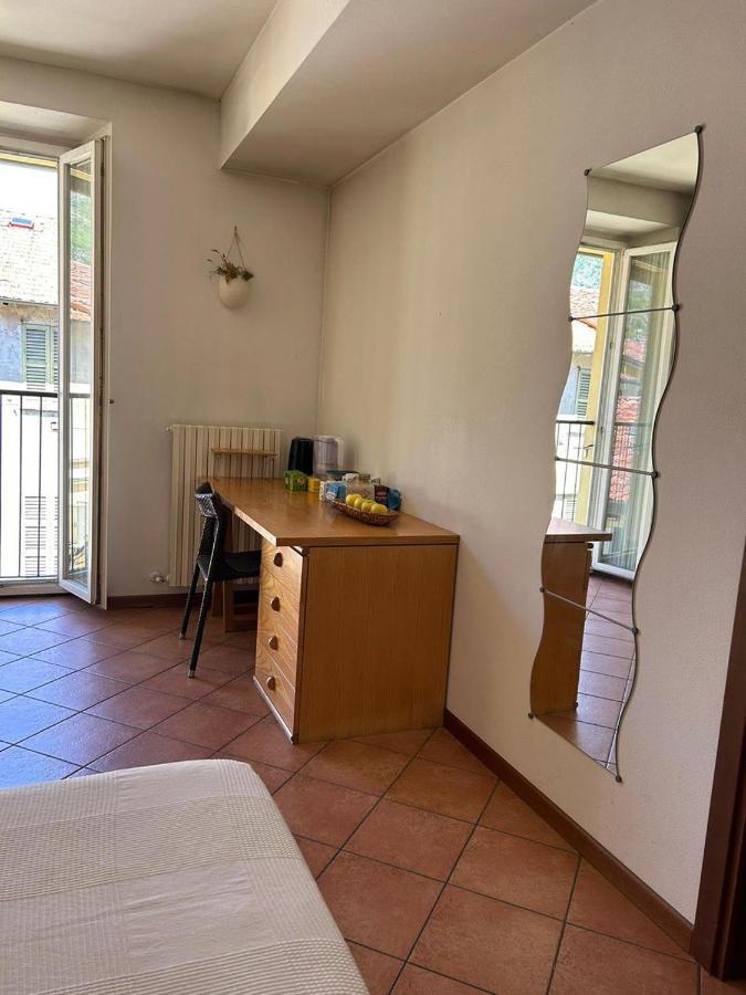 Lecco Only Females Guest House Extérieur photo